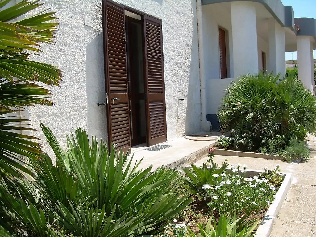 Country house La Casa Di Azzurra Guest House Parrinello